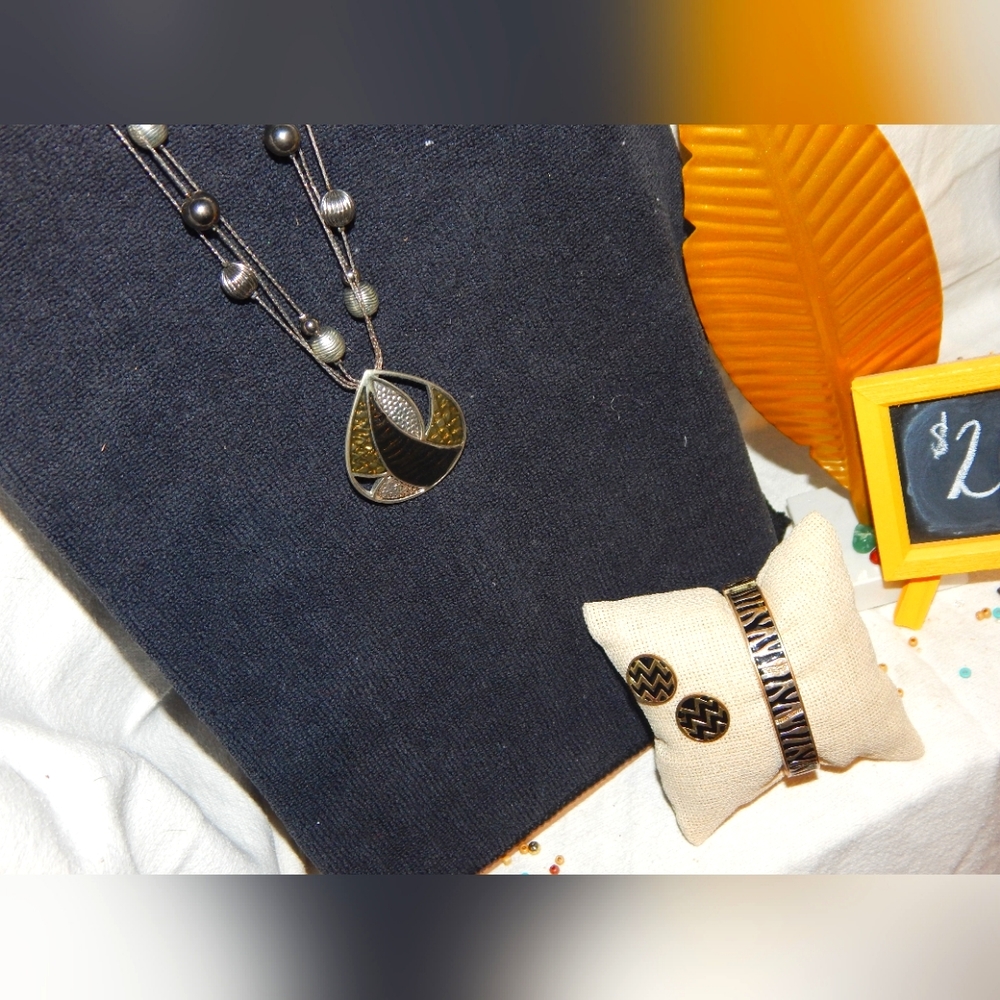Handmade 3 PC zebra jewelry set
